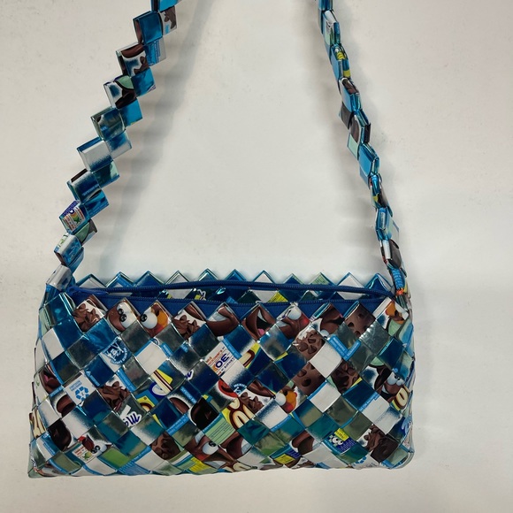 Candy Wrapper Woven Purse Shoulder Bag Multicolor - Picture 2 of 4